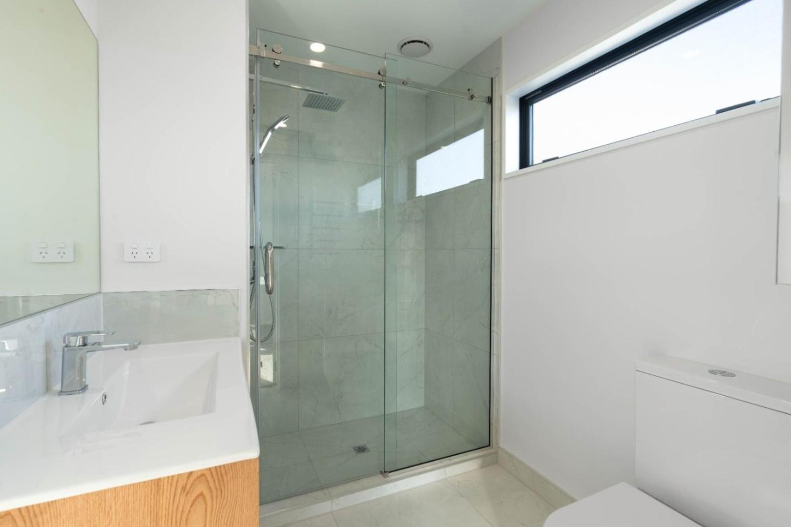 Brand New Close To Cbd 3 Bed 3 Bath With Garage ไครสต์เชิร์ช ภายนอก รูปภาพ